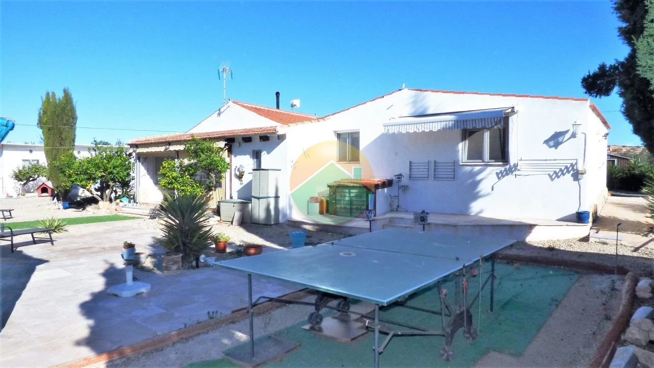 2 Bedroom Country house For Sale | MUN03