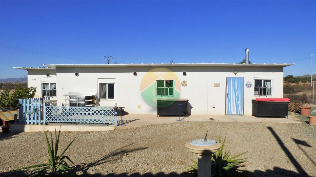 2 Bedroom Country house For Sale | MUN03