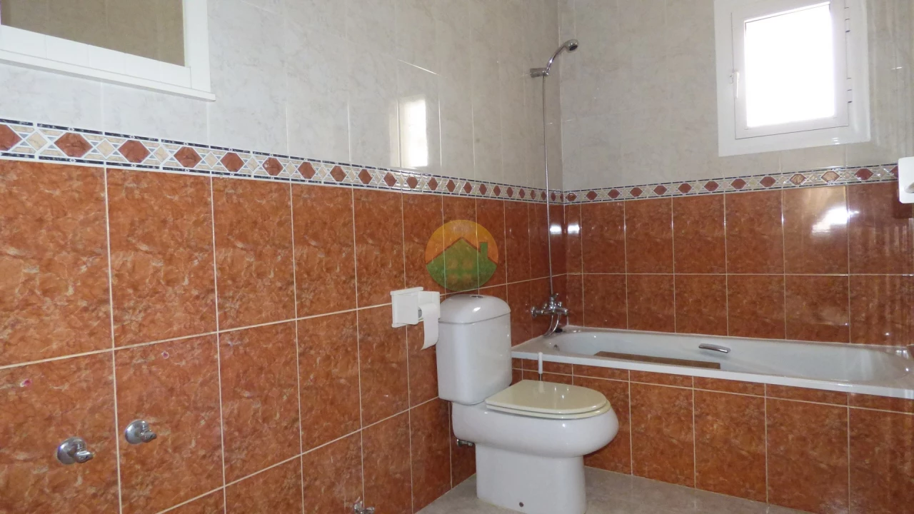 3 Bedroom Detached villa For sale | NEC525