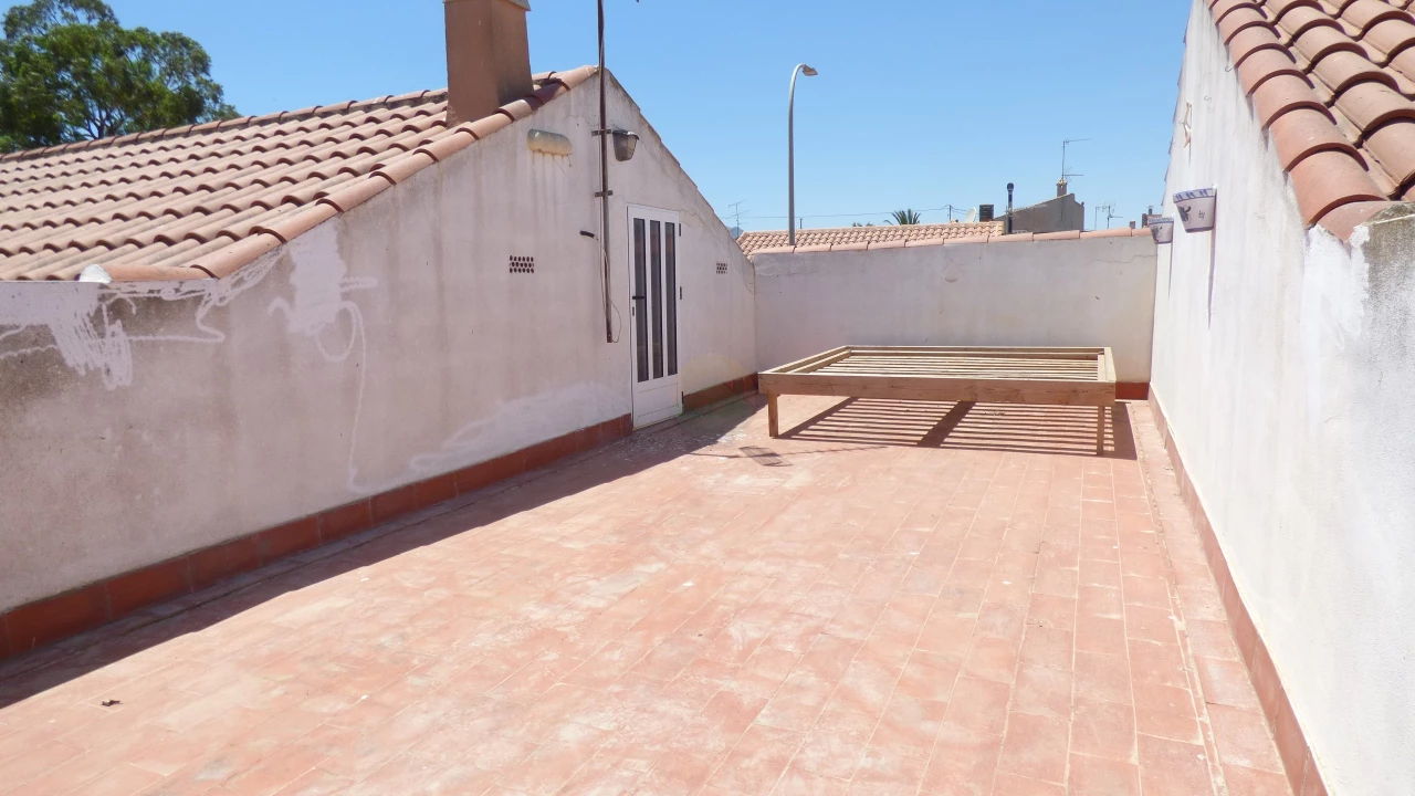 3 Bedroom Semi - Detached House For Sale | PAL02