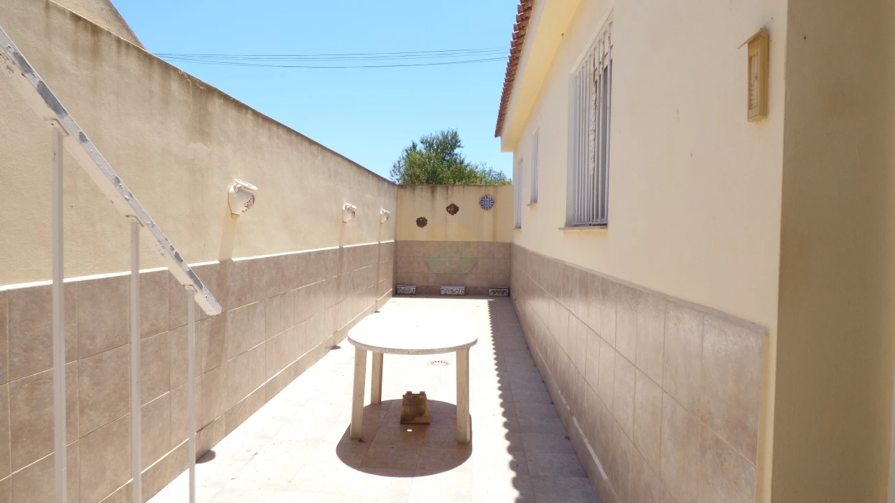 3 Bedroom Semi - Detached House For Sale | PAL02