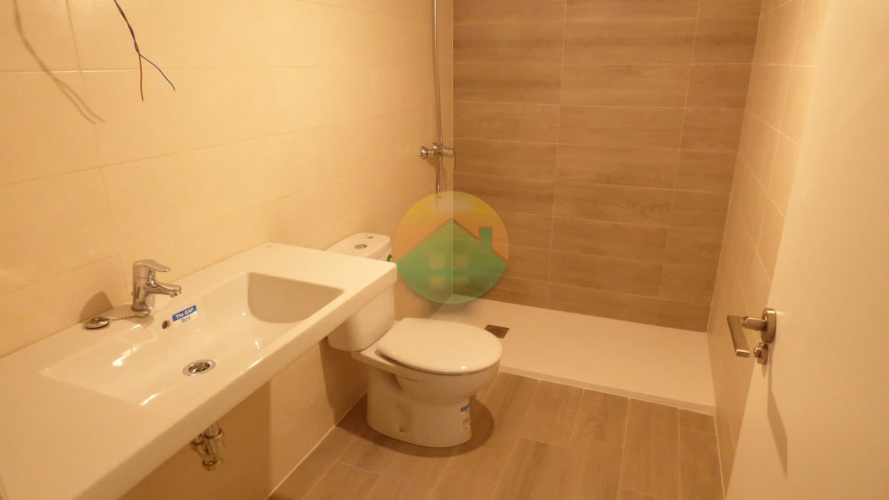 2 bedroom  2 bathroom Apartment For sale | PDM159