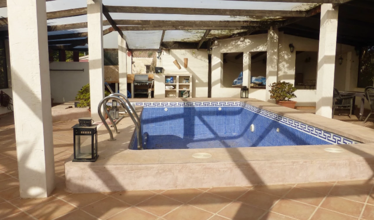 14 Bedroom Finca For Sale | PIN008