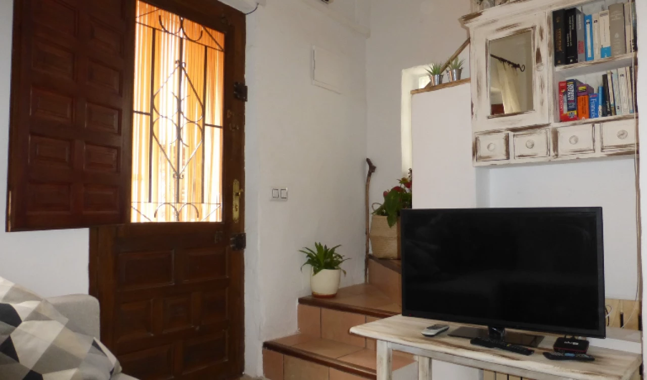 2 Bedroom Town House For Sale | PIN11