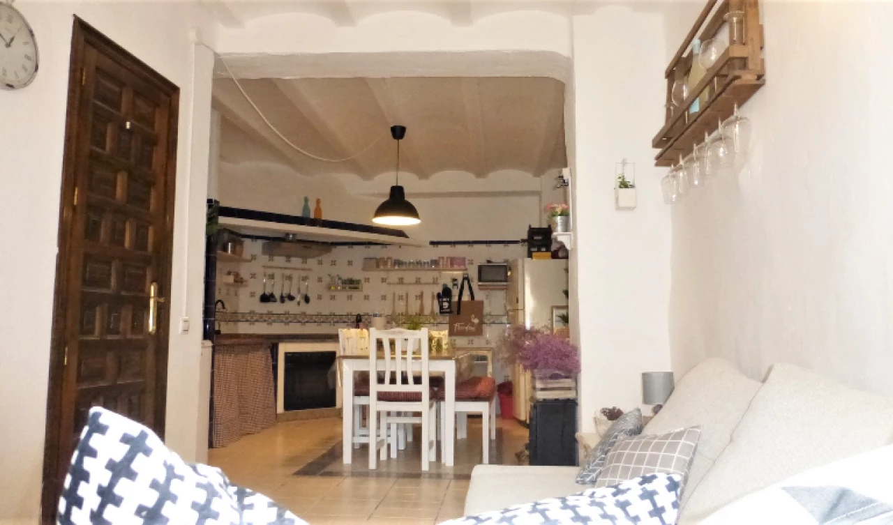 2 Bedroom Town House For Sale | PIN11