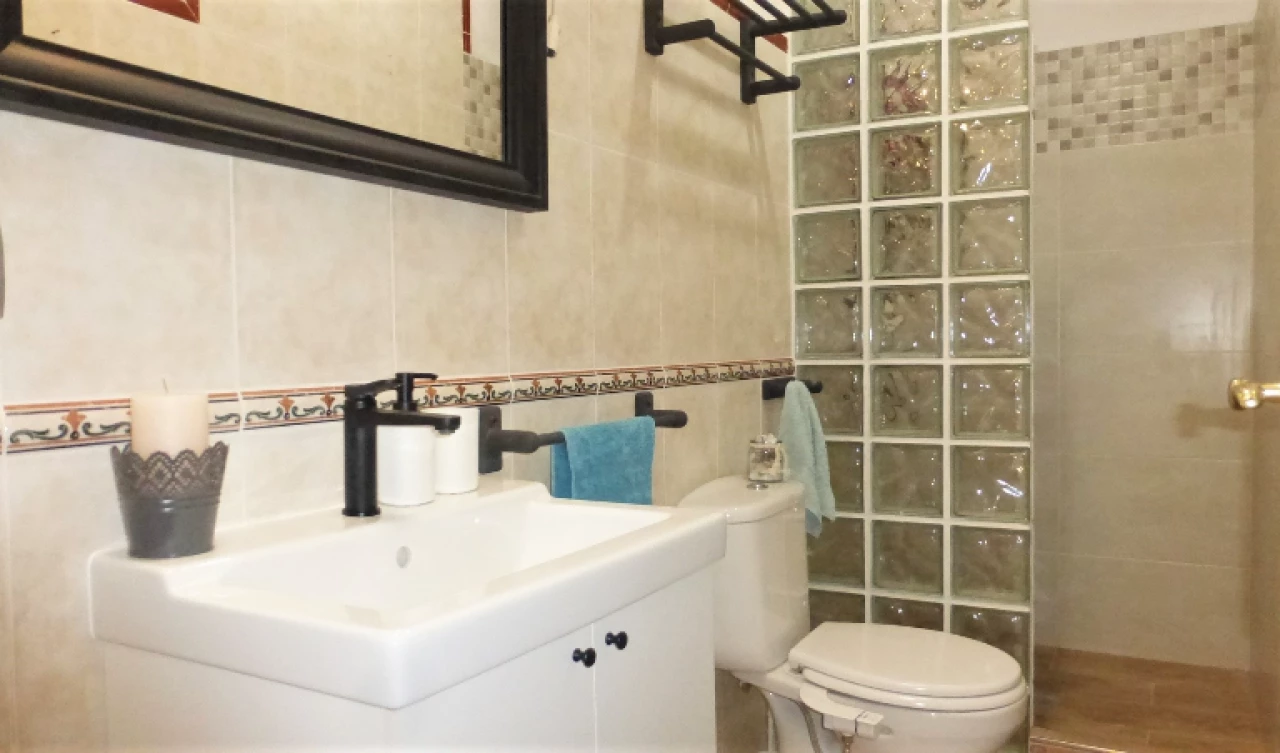 2 Bedroom Town House For Sale | PIN11
