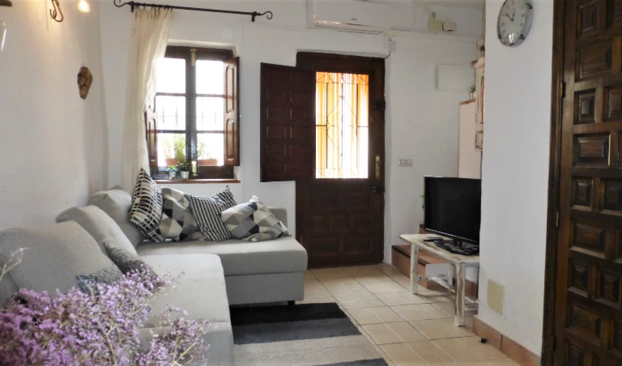2 Bedroom Town House For Sale | PIN11