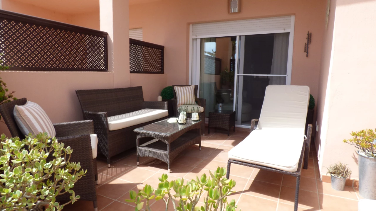 2 Bedroom Apartment For sale | PW47