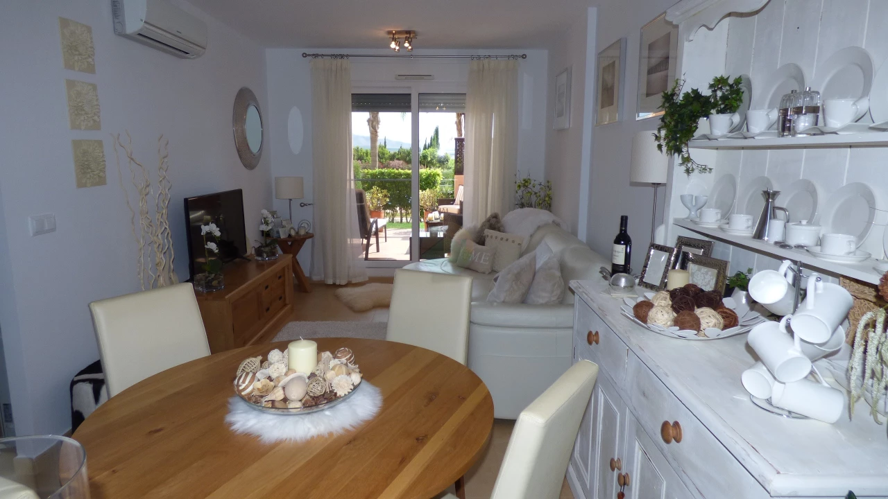 2 Bedroom Apartment For sale | PW47