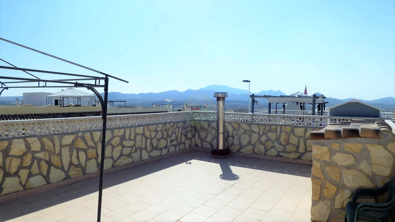 2 bedroom Terraced For sale | RED347