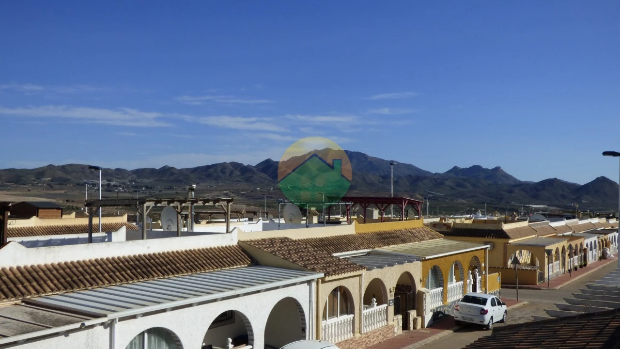 2 bedroom Terraced For sale | RED366