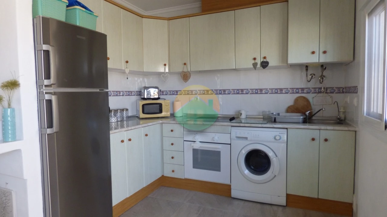 2 bedroom Terraced For sale | RED369