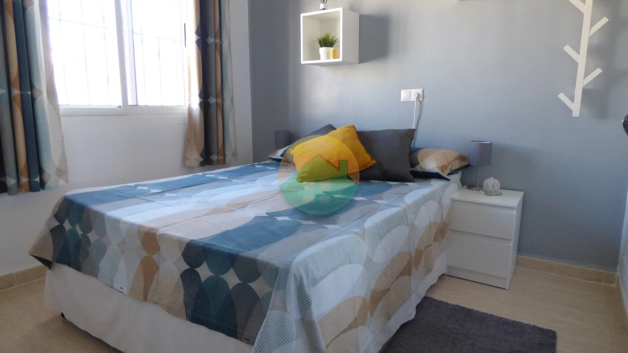 2 bedroom Terraced For sale | RED369