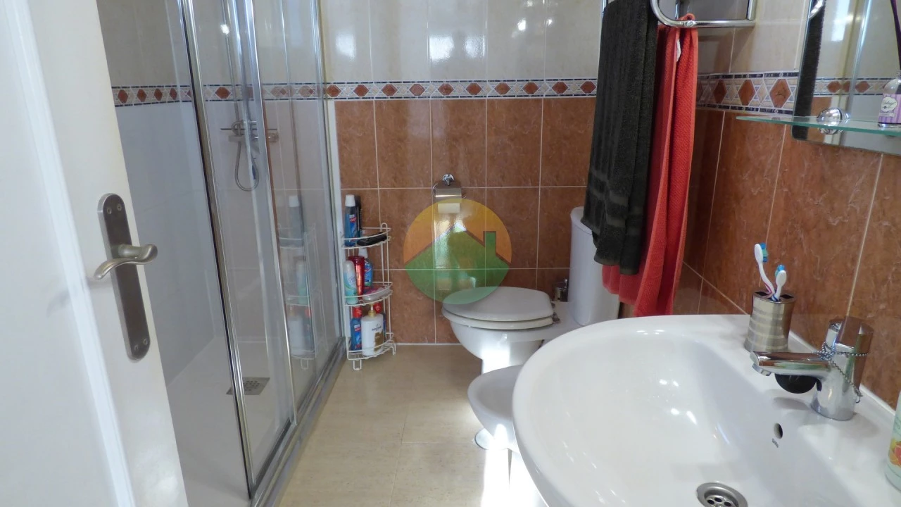 3 bedroom Detached villa For sale | ROD384