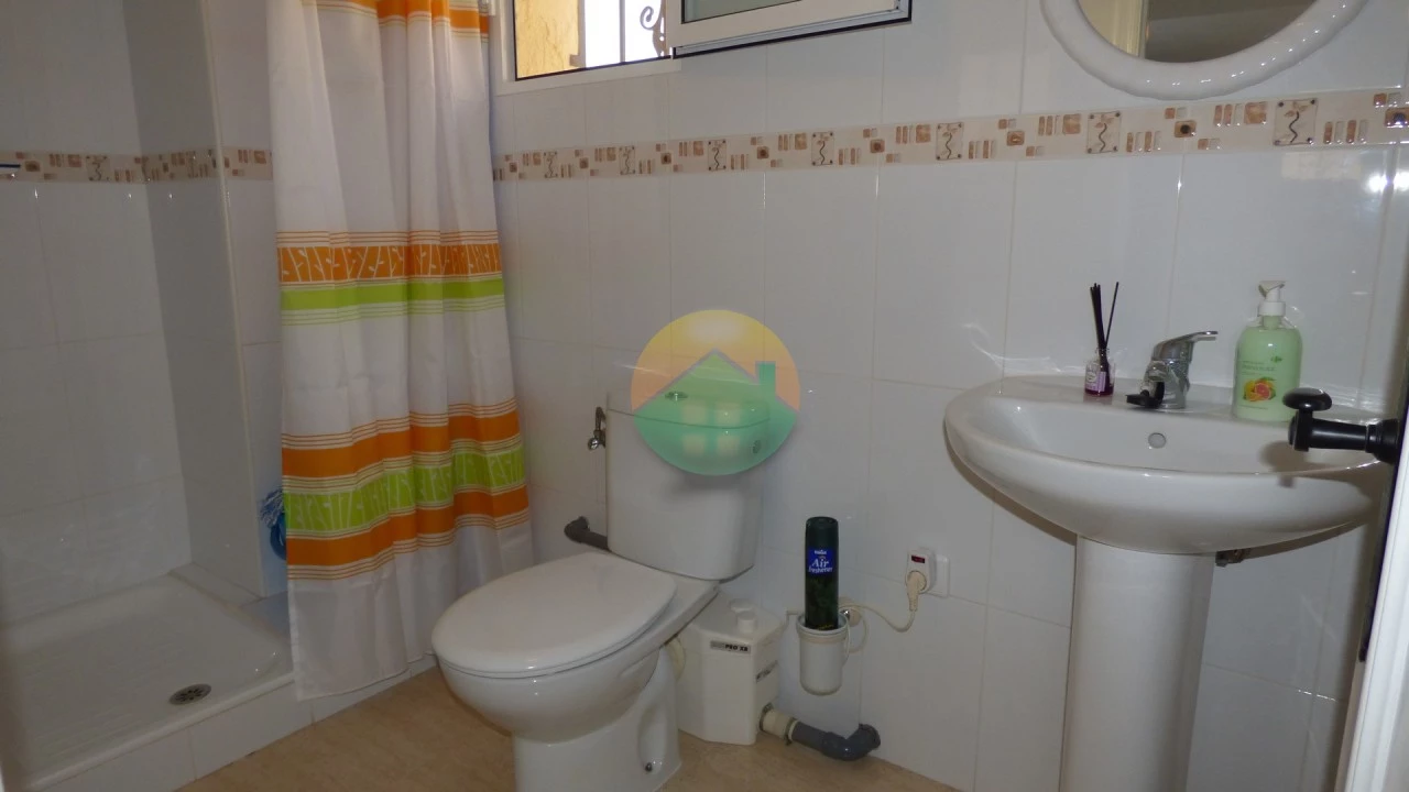 3 bedroom Detached villa For sale | ROD384