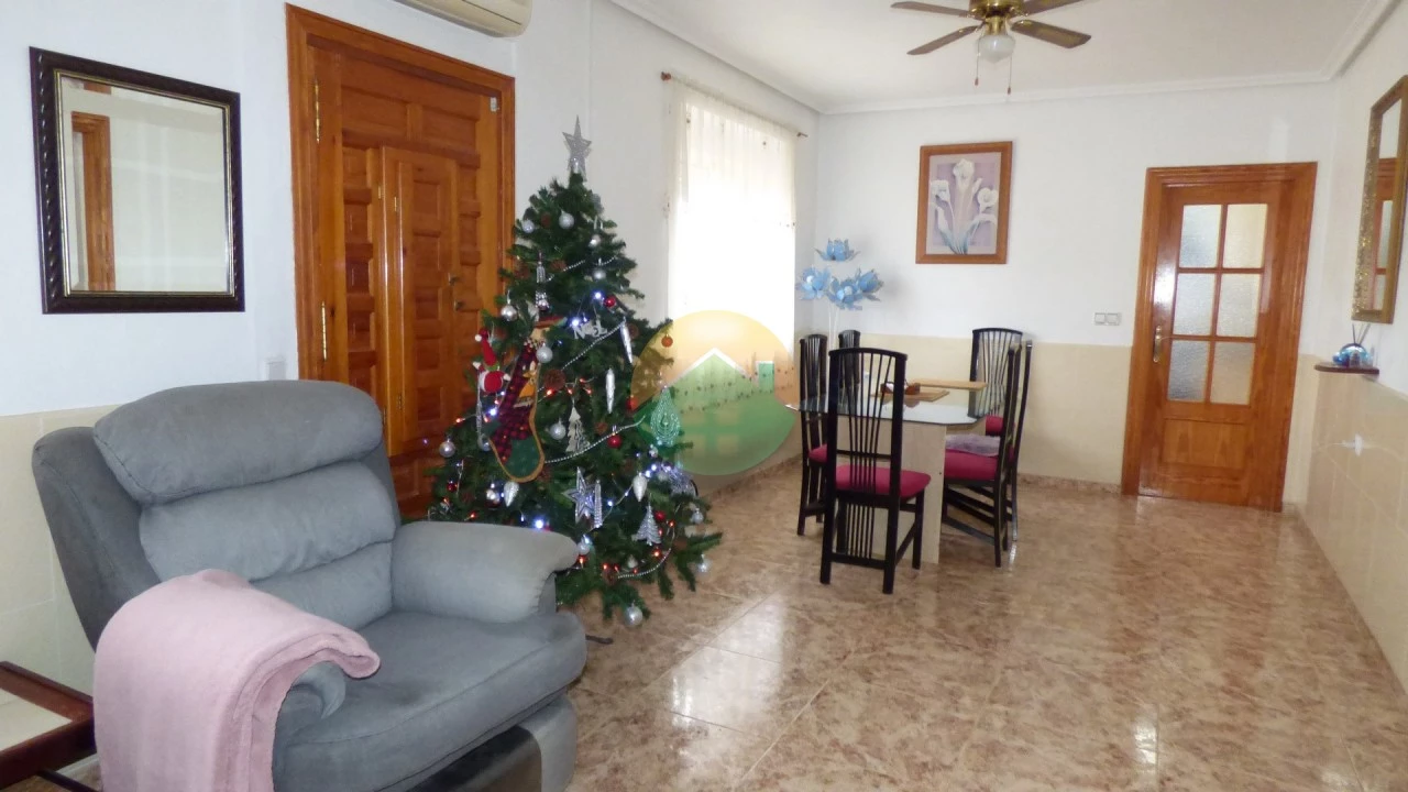 3 Bedroom Country house For sale | TAL04