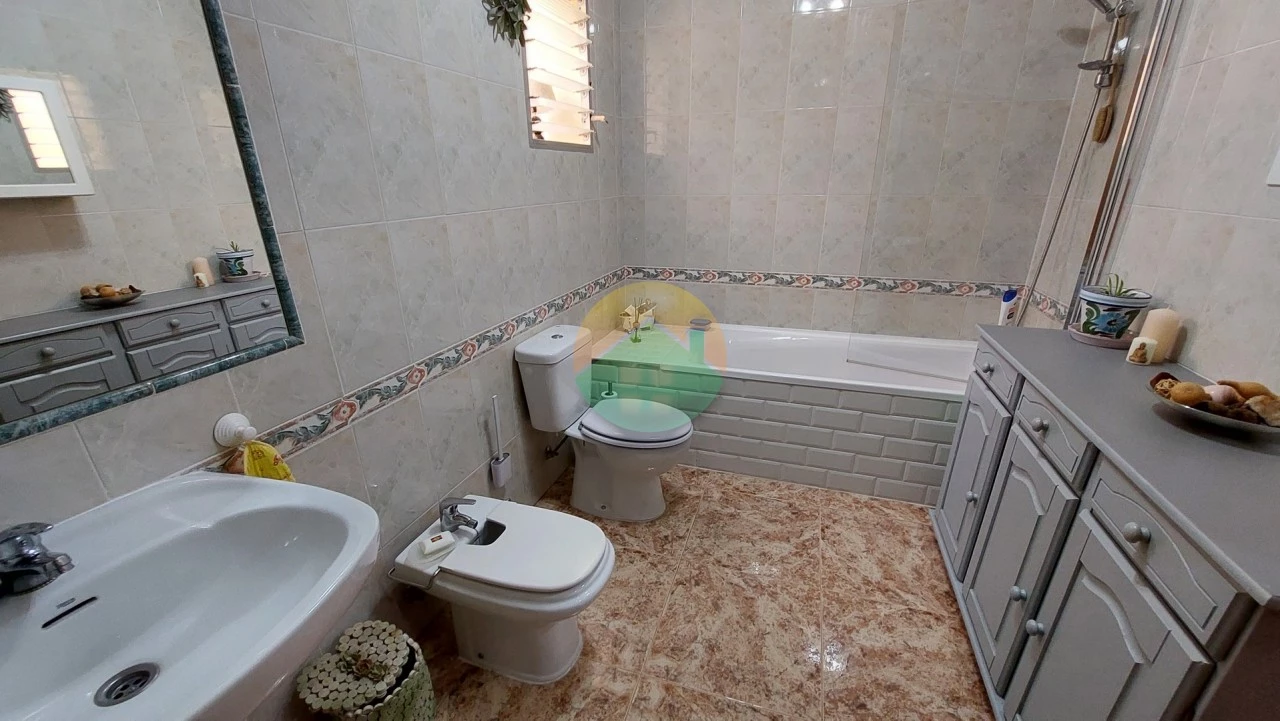 3 Bedroom Country house For sale | TAL04