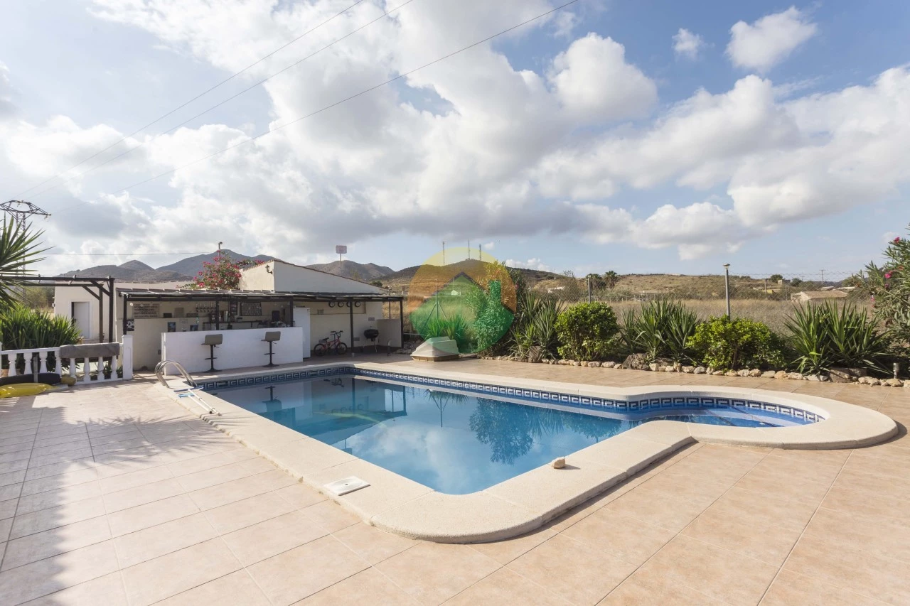 5 Bedroom Country house for Sale | TAL05
