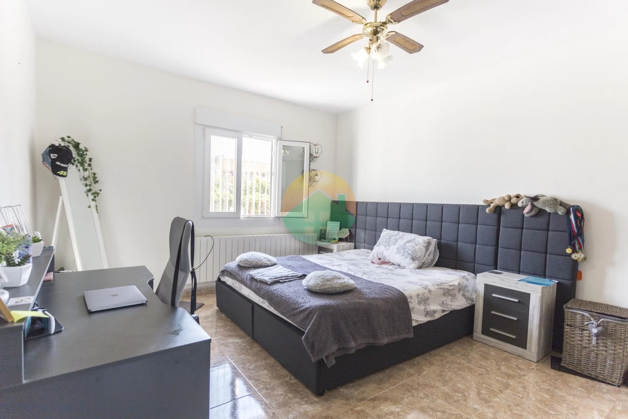 5 Bedroom Country house for Sale | TAL05