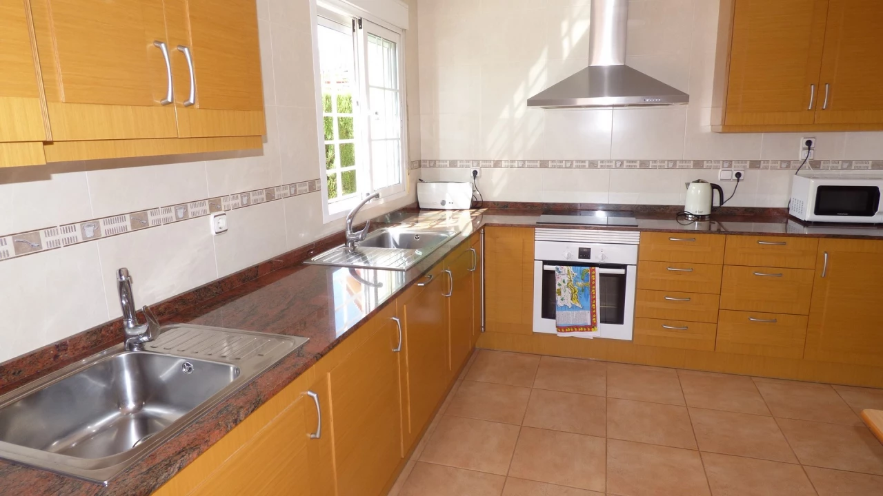 3 Bedroom Detached For Sale | TOT14