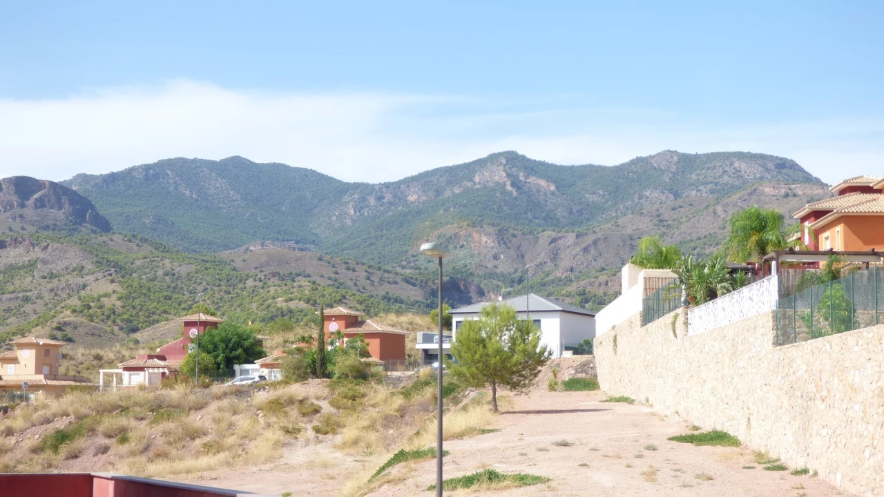 3 Bedroom Detached For Sale | TOT14