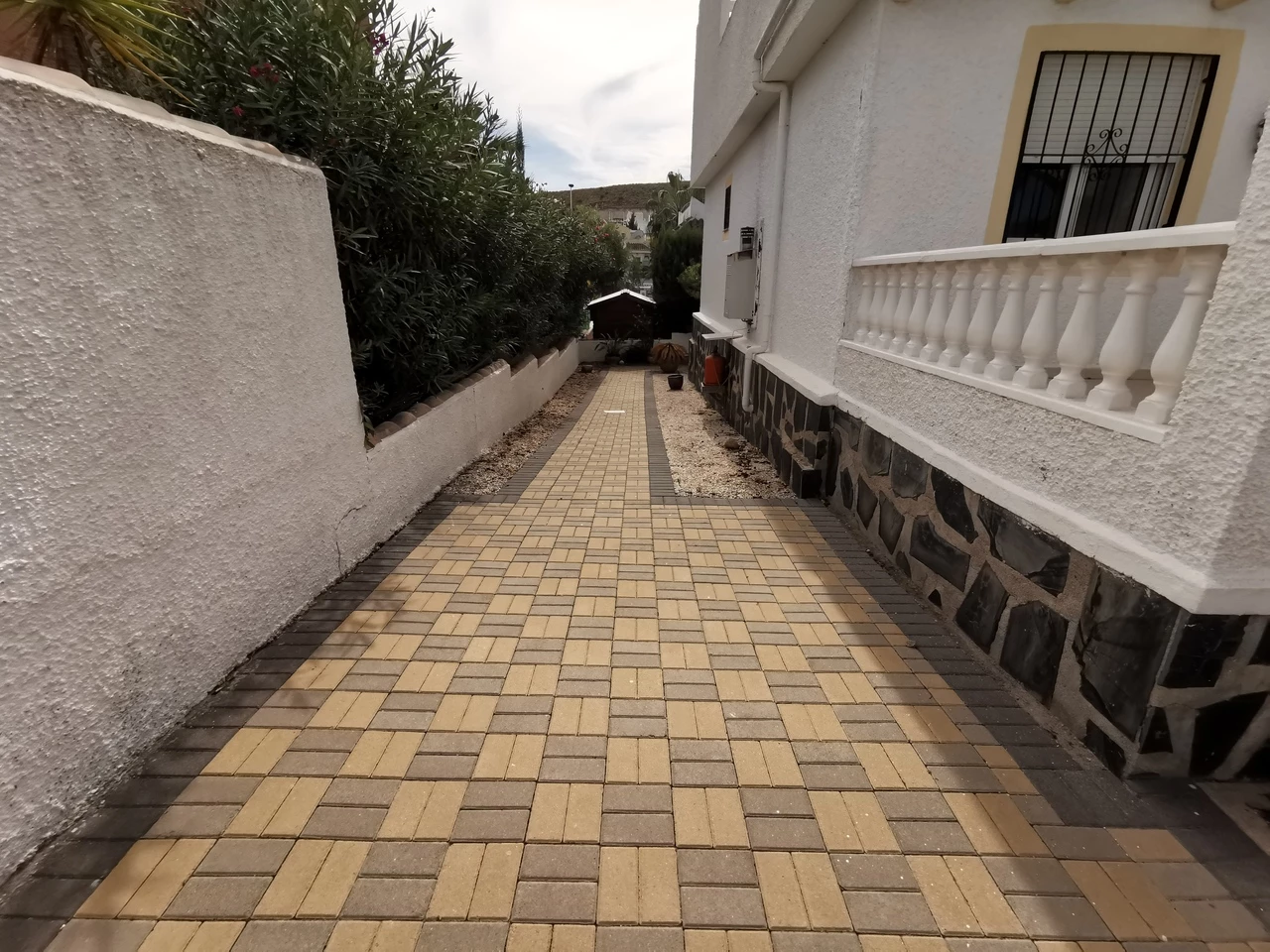 1761 | 1761