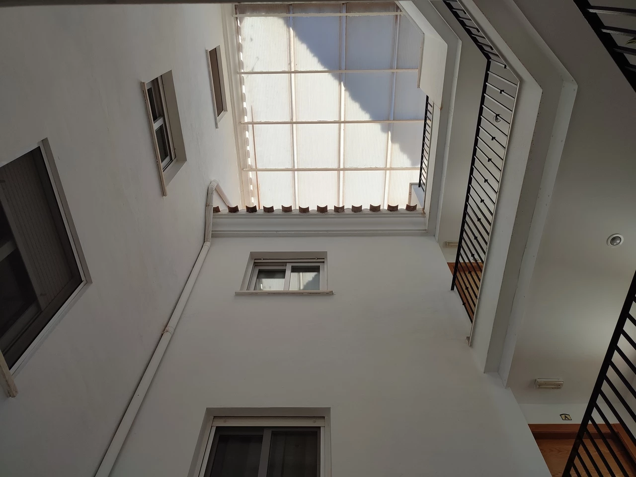 ES162704 | ES162704