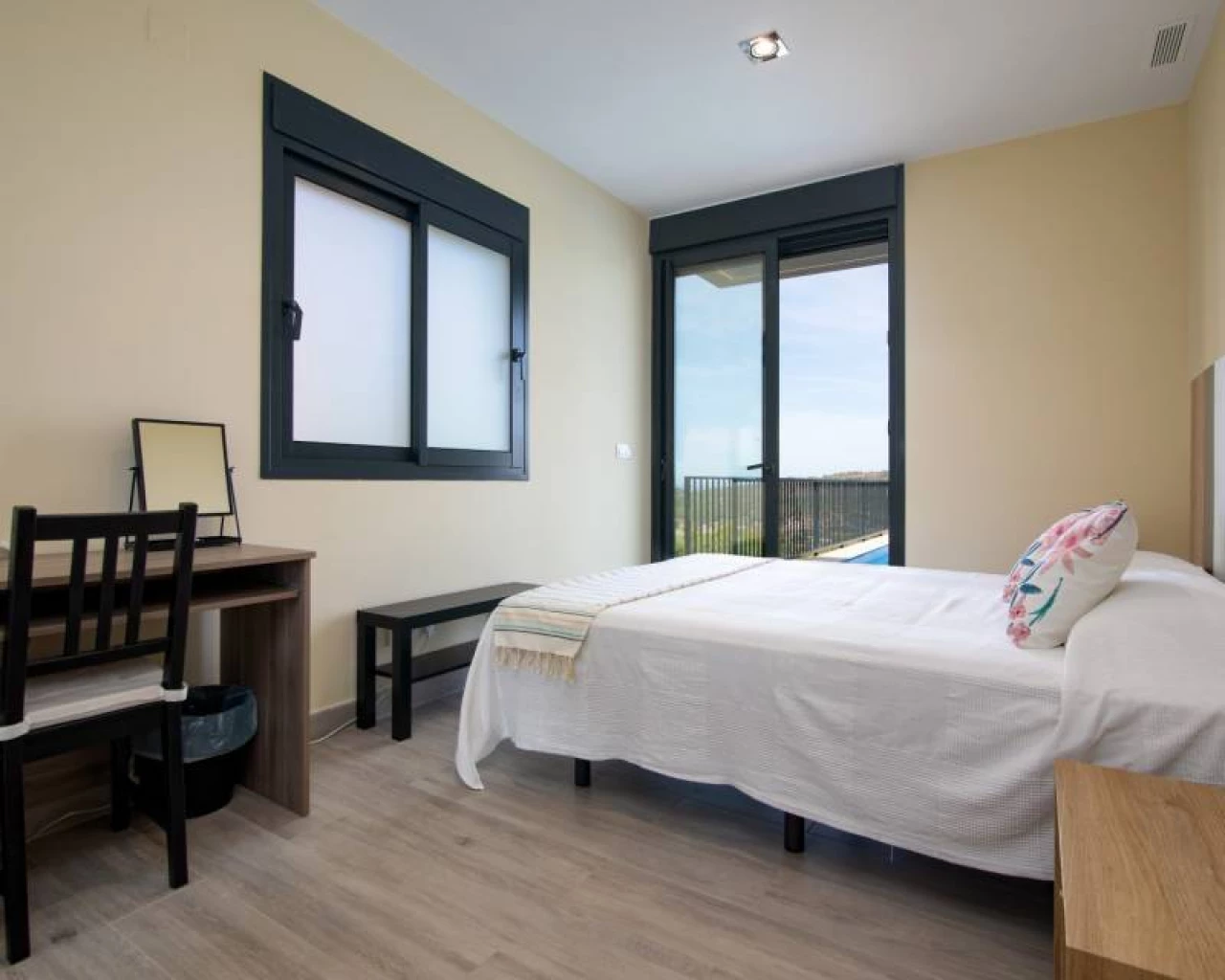 BG4-46526 | BG4-46526