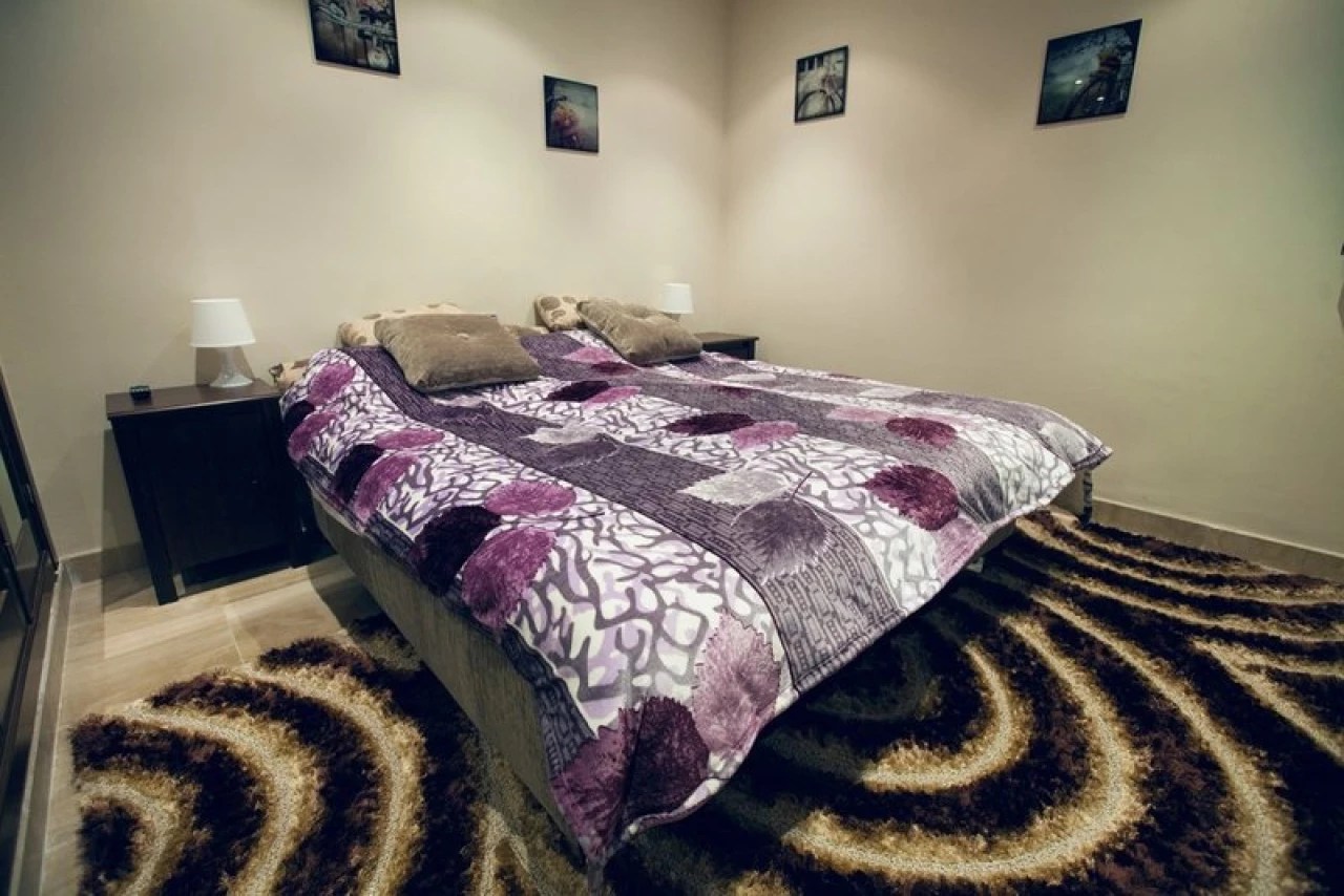 M057640 | M057640