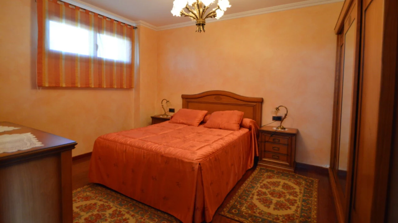 TFSHO2129 | TFSHO2129