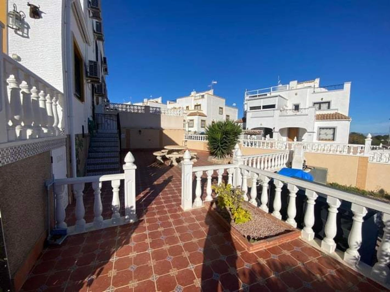 67122RS193 | 67122RS193