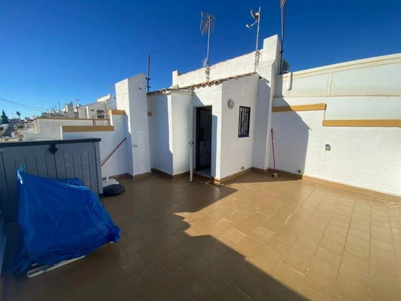 67122RS193 | 67122RS193