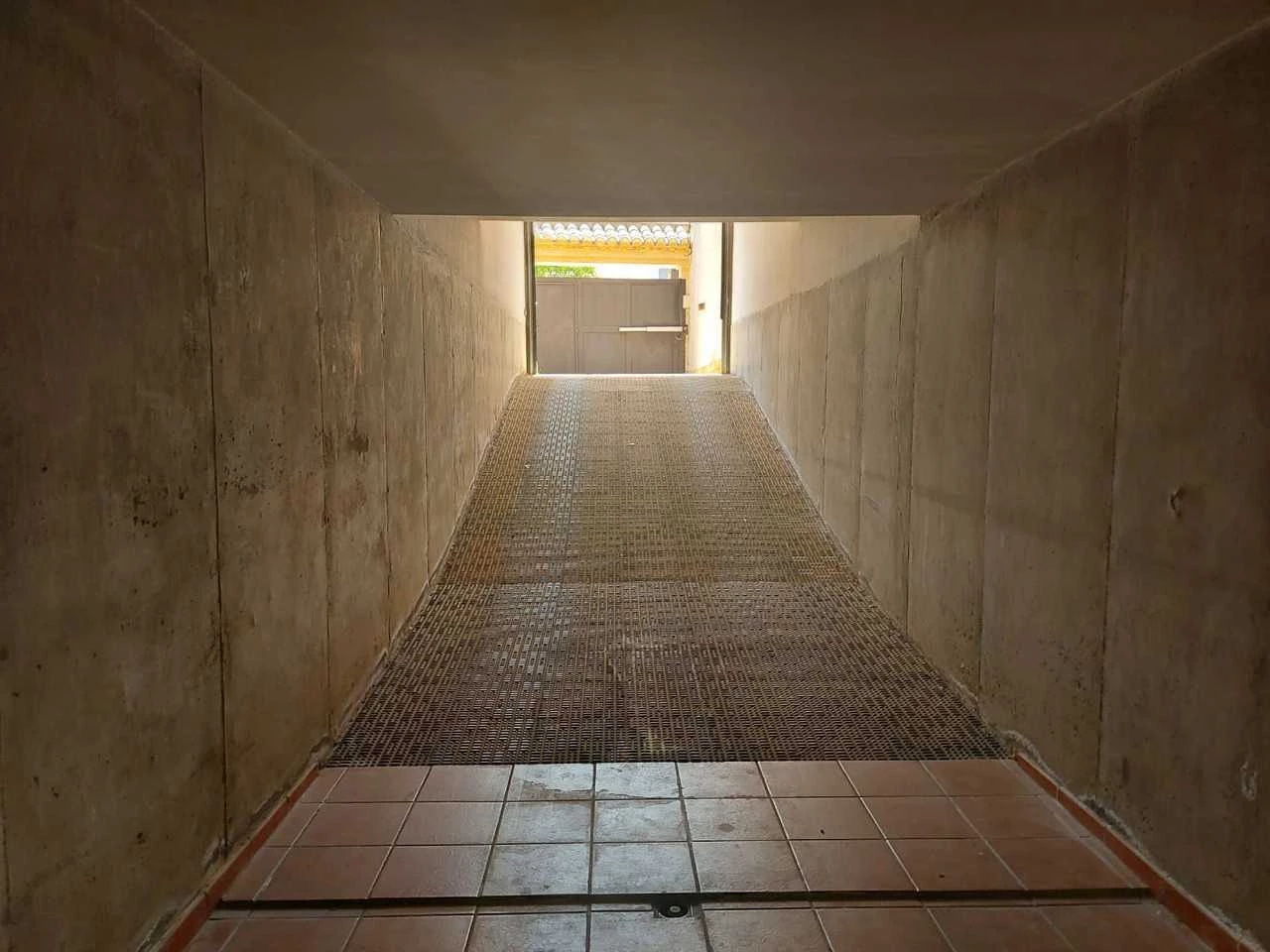 651519 | 651519
